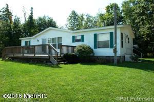 2131 W Hillis, Stanton, MI 48888 photo 1