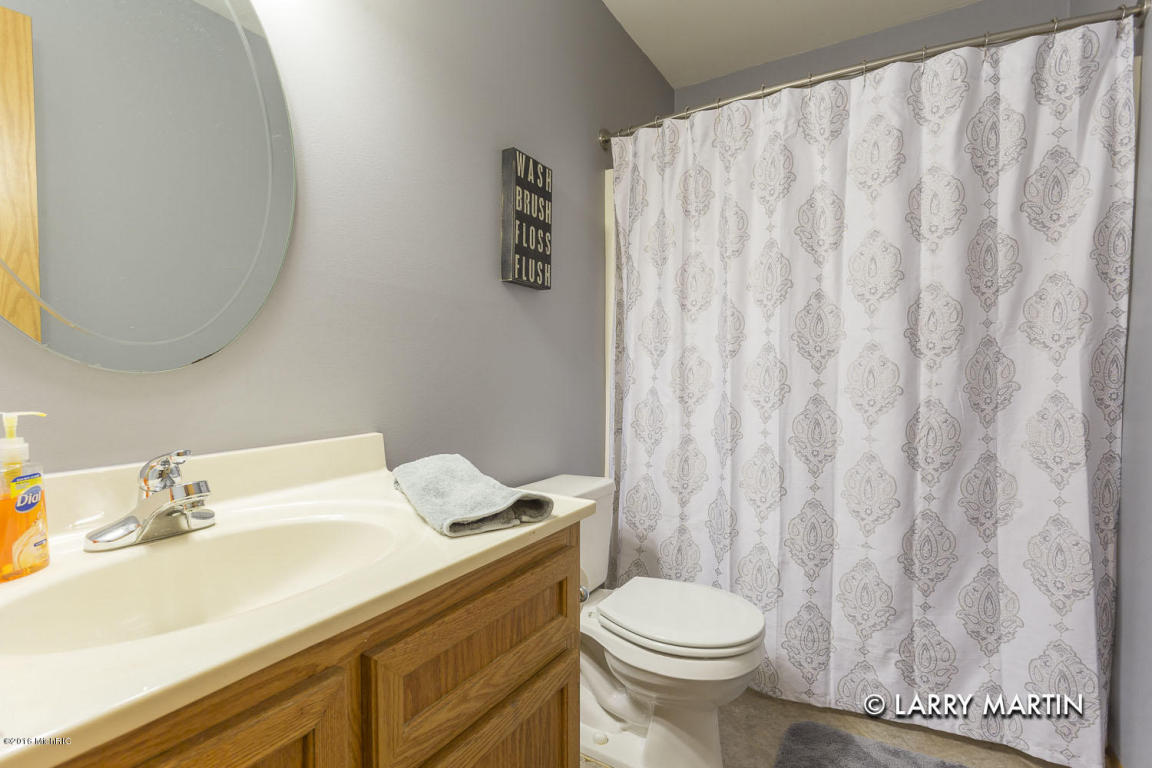 30 Flat River Dr, Lowell, MI 49331 photo 14