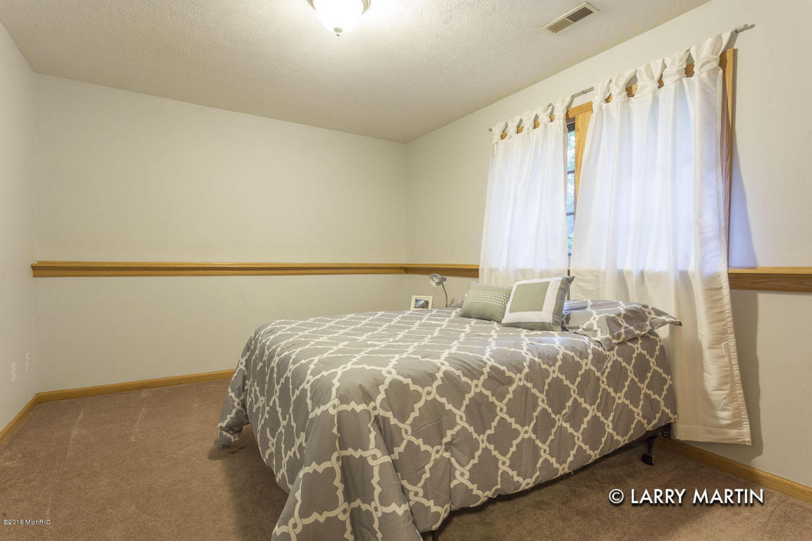 30 Flat River Dr, Lowell, MI 49331 photo 15