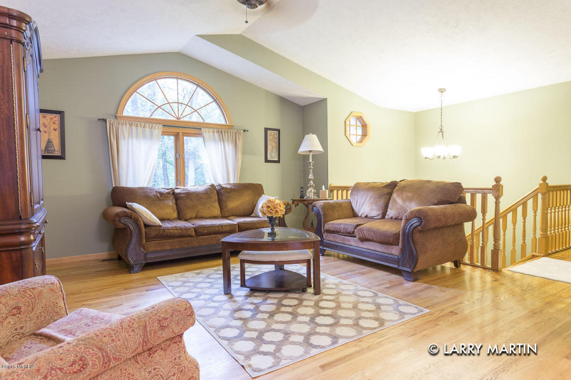 30 Flat River Dr, Lowell, MI 49331 photo 7