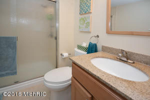16470 Cd Ave E, Augusta, MI 49012 photo 15