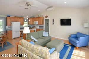 16470 Cd Ave E, Augusta, MI 49012 photo 5
