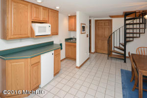 16470 Cd Ave E, Augusta, MI 49012 photo 22