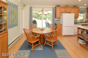 16470 Cd Ave E, Augusta, MI 49012 photo 10