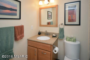 16470 Cd Ave E, Augusta, MI 49012 photo 17
