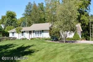 16470 Cd Ave E, Augusta, MI 49012 photo 2