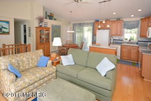 16470 Cd Ave E, Augusta, MI 49012 photo 4