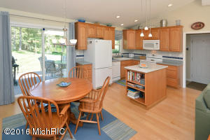 16470 Cd Ave E, Augusta, MI 49012 photo 9