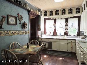 7104 E 80th St, Newaygo, MI 49337 photo 4