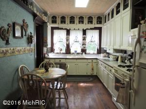 7104 E 80th St, Newaygo, MI 49337 photo 8