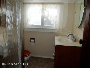7104 E 80th St, Newaygo, MI 49337 photo 16