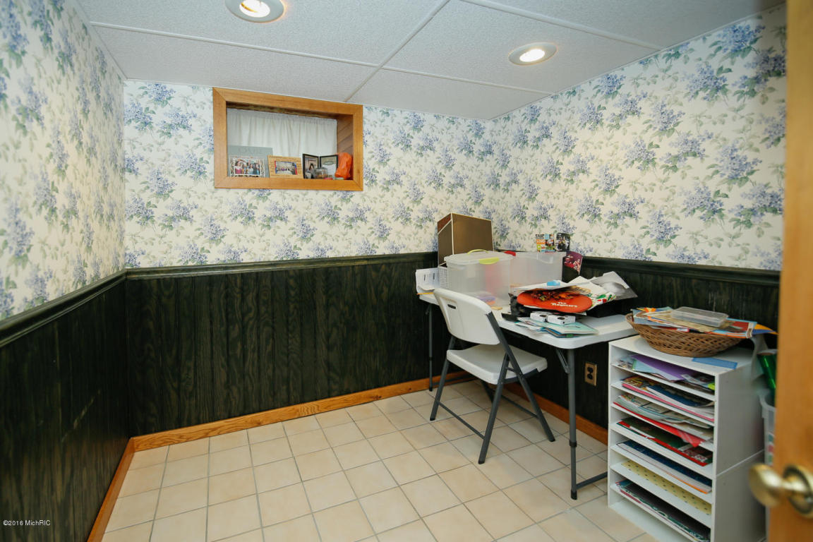 507 Spring St, Three Rivers, MI 49093 photo 21