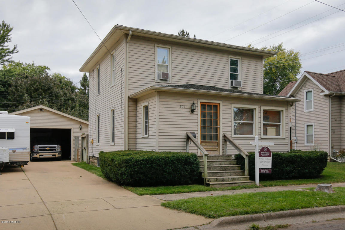 507 Spring St, Three Rivers, MI 49093 photo 1