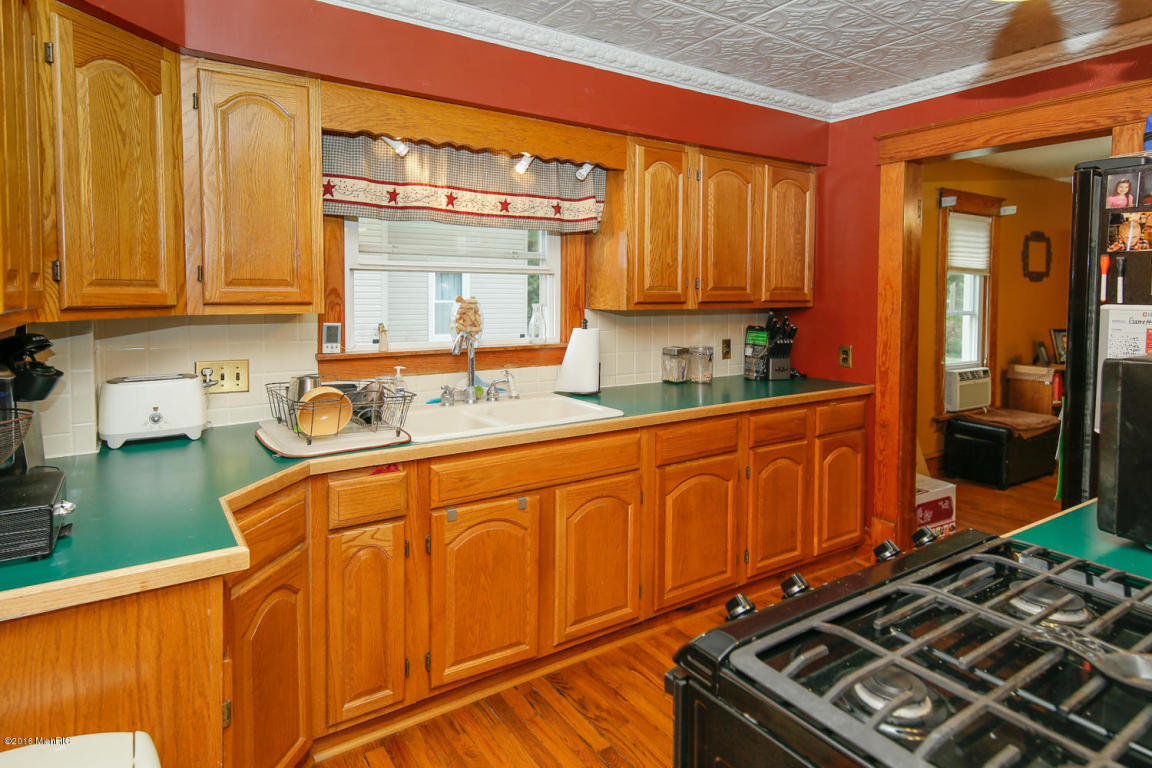 507 Spring St, Three Rivers, MI 49093 photo 11
