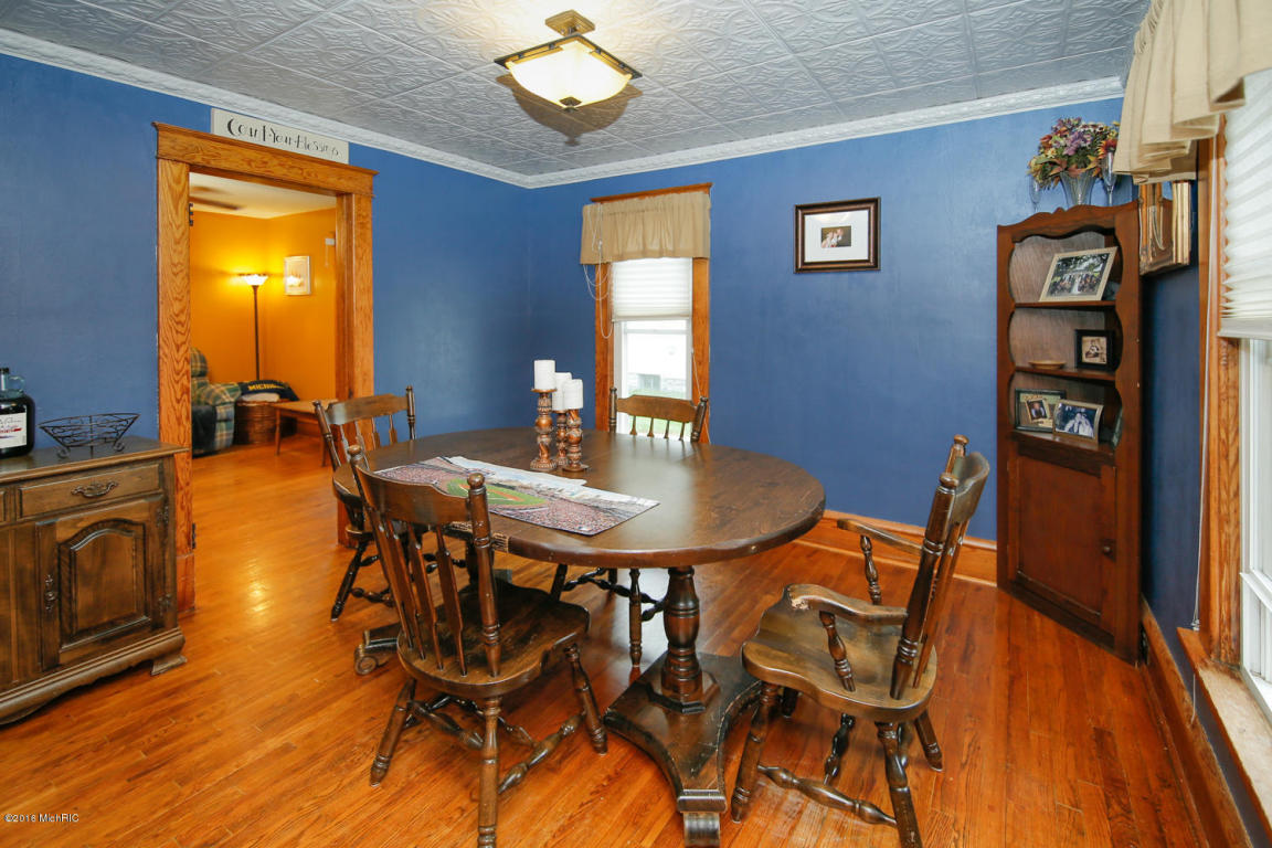 507 Spring St, Three Rivers, MI 49093 photo 9