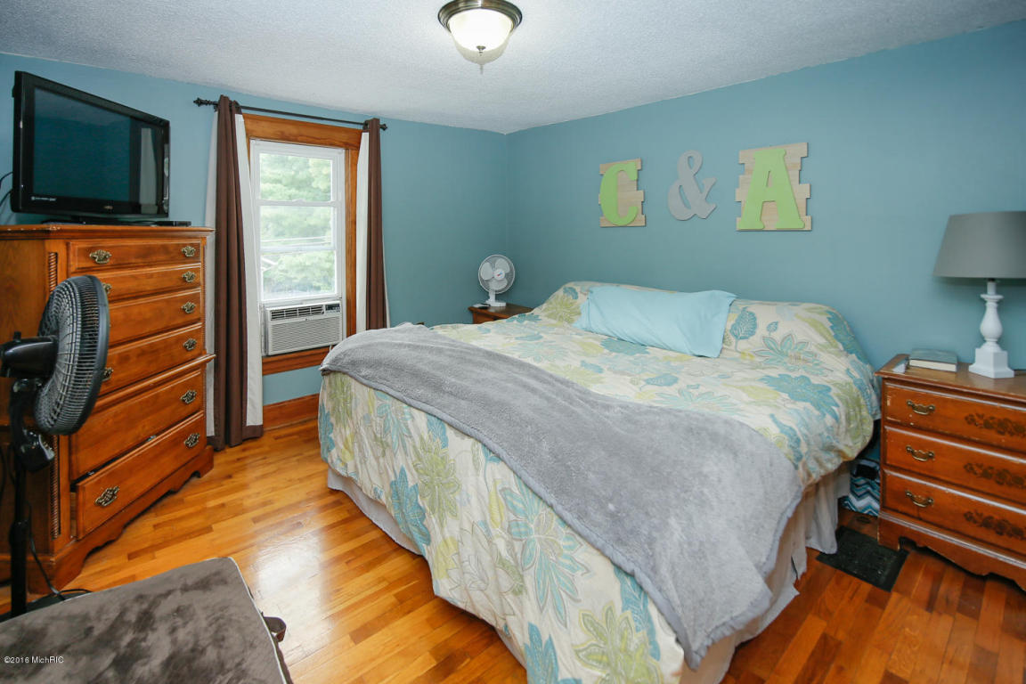 507 Spring St, Three Rivers, MI 49093 photo 14
