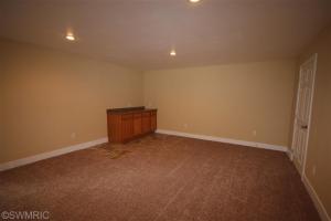 223 Phoenix Ct, Plainwell, MI 49080 photo 15