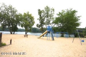 223 Phoenix Ct, Plainwell, MI 49080 photo 31
