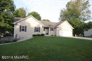 223 Phoenix Ct, Plainwell, MI 49080 photo 24