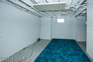 504 Keyes Dr, Parchment, MI 49004 photo 13