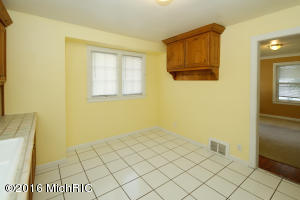 504 Keyes Dr, Parchment, MI 49004 photo 7