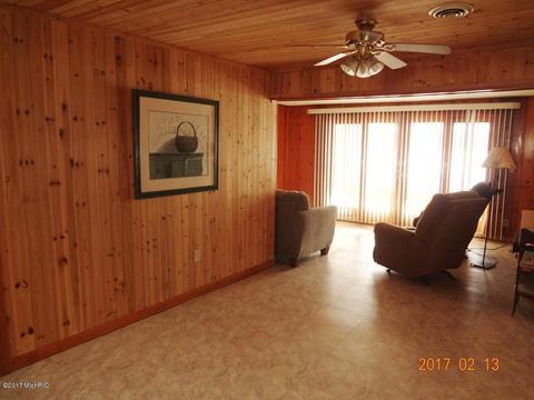 784 Mohawk Trl, White Cloud, MI 49349 photo 6