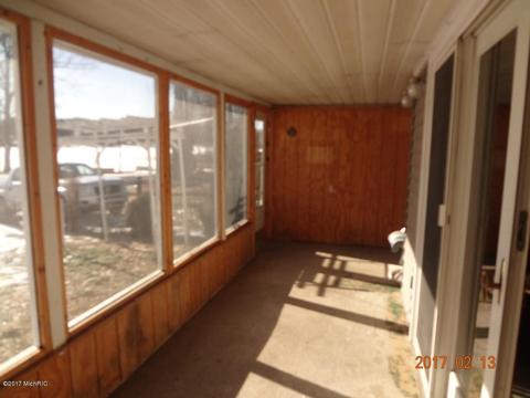 784 Mohawk Trl, White Cloud, MI 49349 photo 16