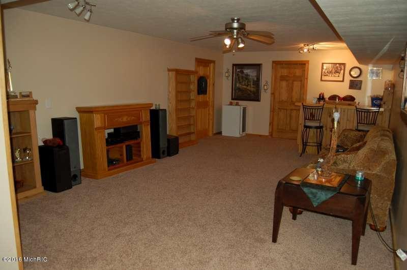 6368 Messer, Freeport, MI 49325 photo 17
