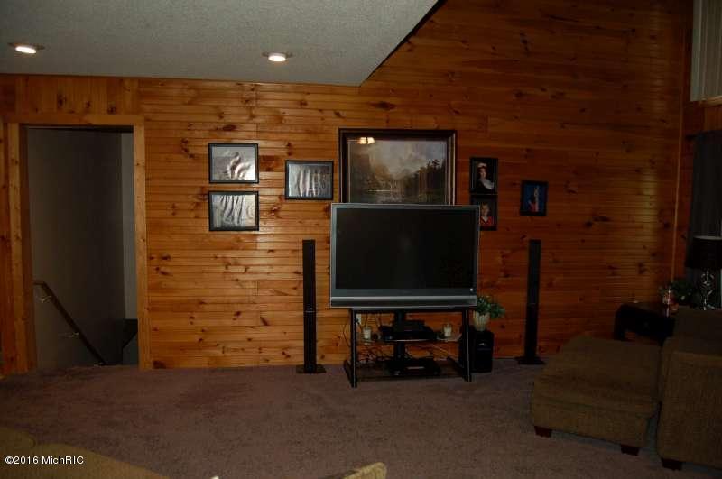 6368 Messer, Freeport, MI 49325 photo 11