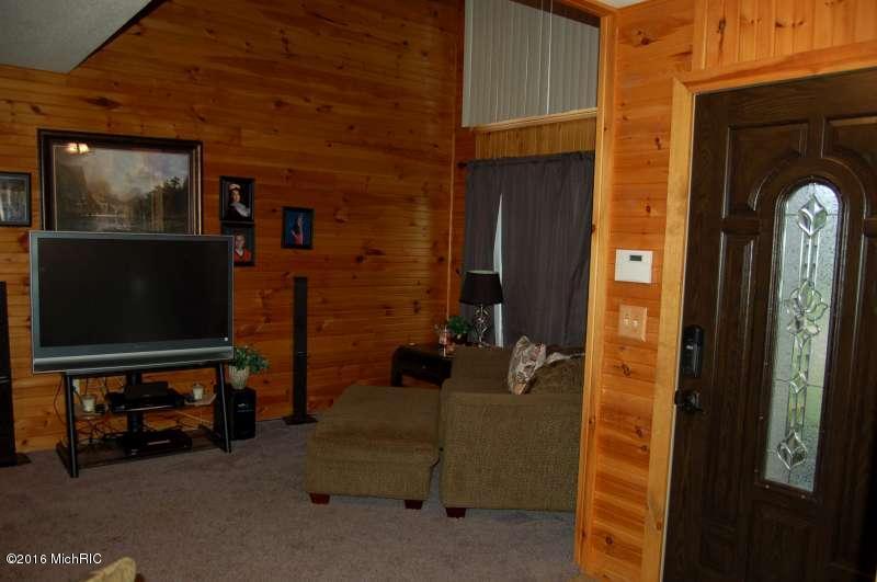 6368 Messer, Freeport, MI 49325 photo 10