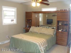 528 Cosmopolitan, Marshall, MI 49068 photo 17