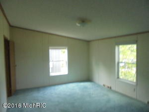 6858 Johnson Rd, Belding, MI 48809 photo 18