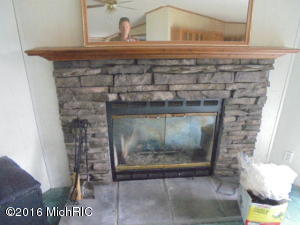 6858 Johnson Rd, Belding, MI 48809 photo 14