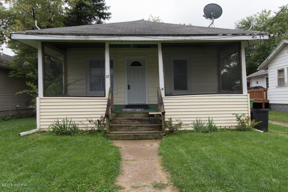 37 Avenue B, Springfield, MI 49037 photo 1