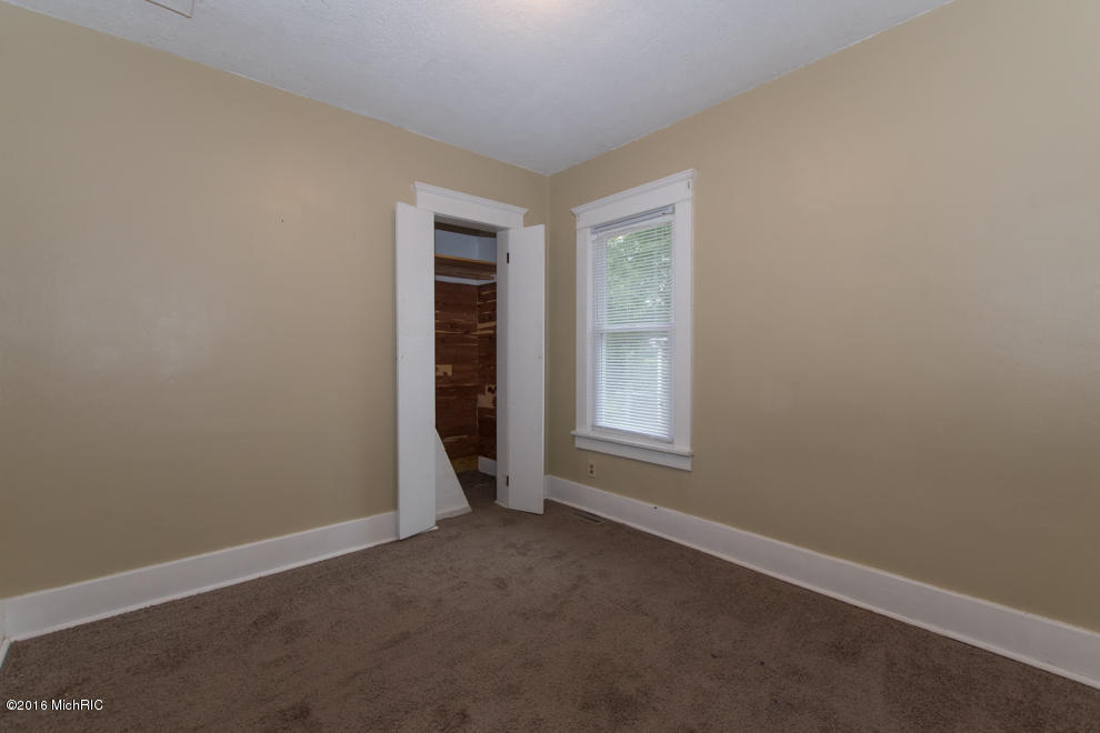 37 Avenue B, Springfield, MI 49037 photo 6