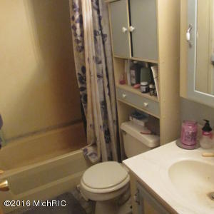 409 Able Rd, Buchanan, MI 49107 photo 7