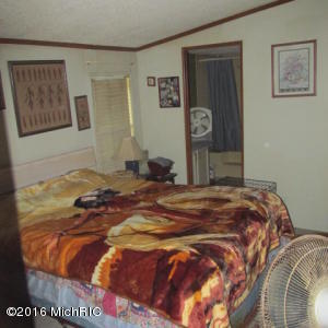 409 Able Rd, Buchanan, MI 49107 photo 6
