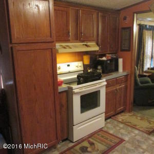 409 Able Rd, Buchanan, MI 49107 photo 4