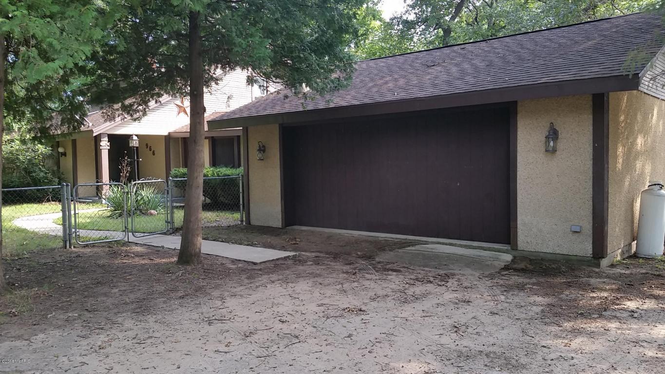 966 E Townline Rd, White Cloud, MI 49349 photo 6