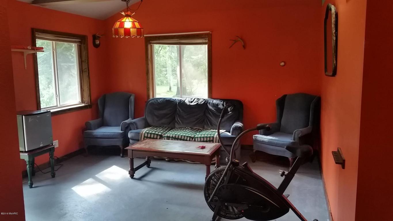 966 E Townline Rd, White Cloud, MI 49349 photo 11