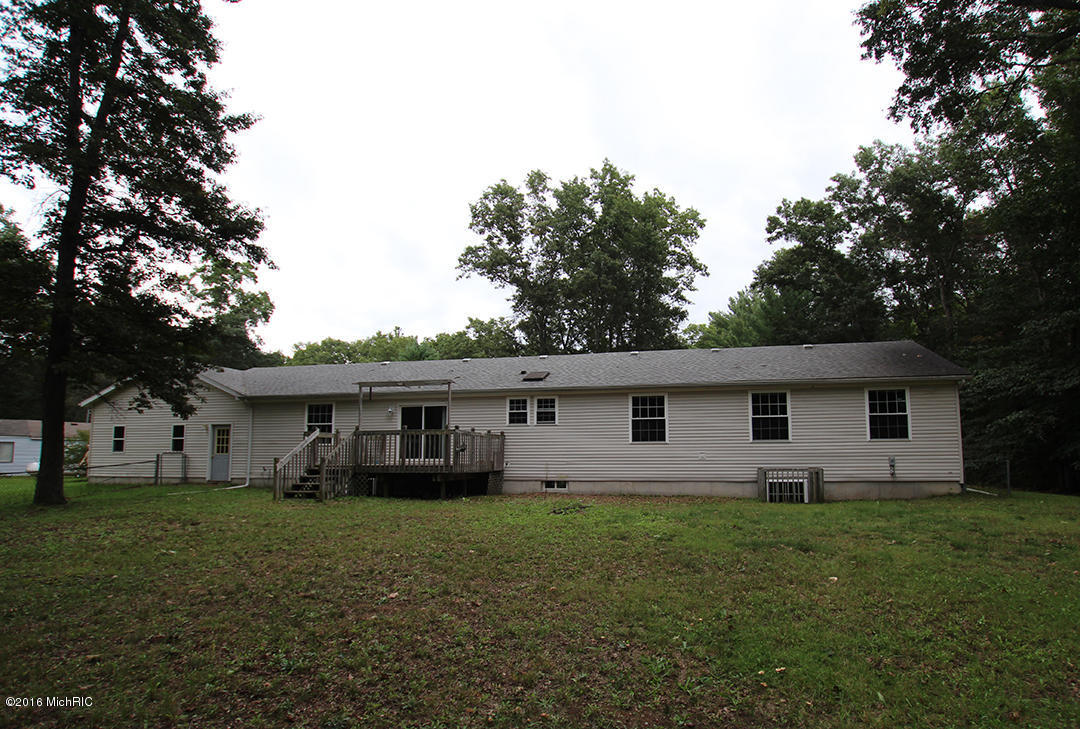 2709 S Walnut Ave, White Cloud, MI 49349 photo 21