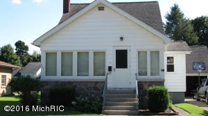227 Franklin St, Bronson, MI 49028 photo 1