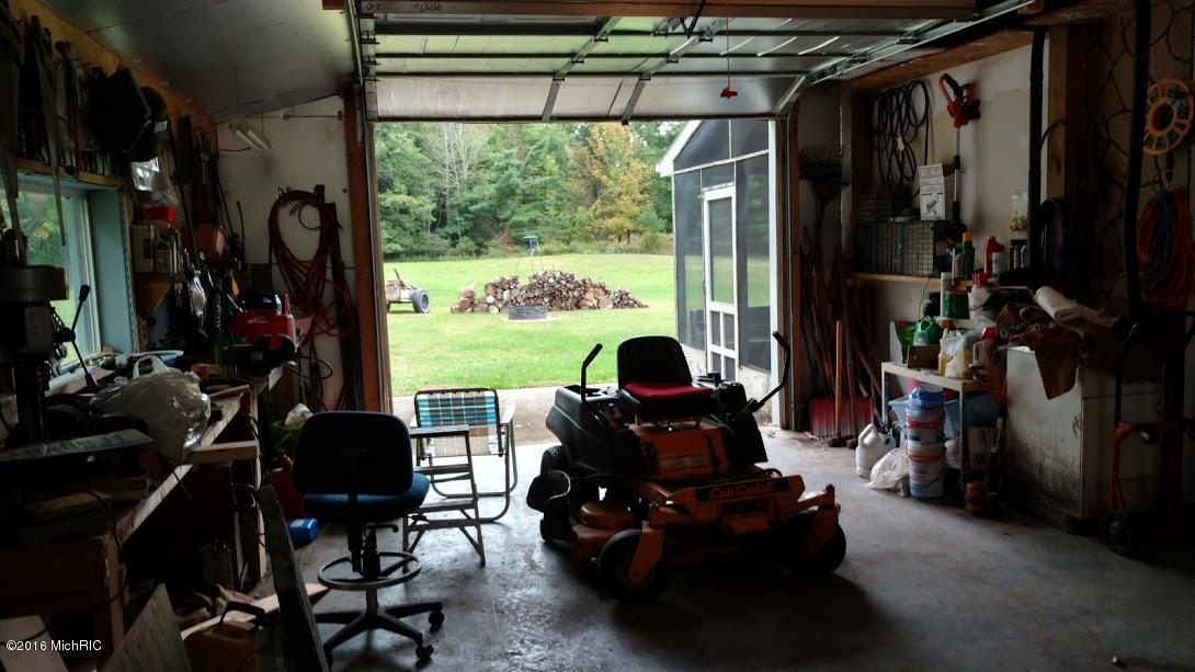 2726 S Duffield Rd, Sumner, MI 48889 photo 15