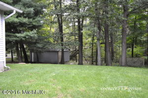 935 Park St, Belding, MI 48809 photo 22