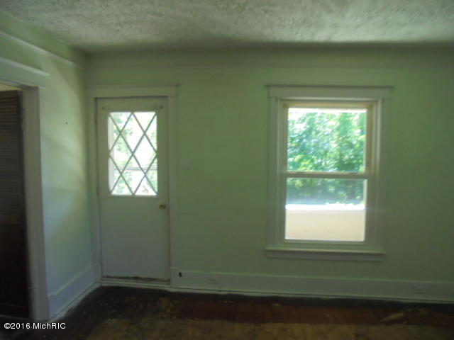 610 Morton Ave, Belding, MI 48809 photo 15