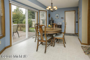 1205 Comstock Dr, Marshall, MI 49068 photo 10