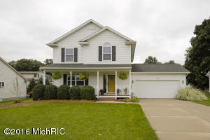 1205 Comstock Dr, Marshall, MI 49068 photo 2