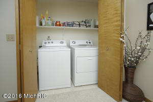 1205 Comstock Dr, Marshall, MI 49068 photo 15
