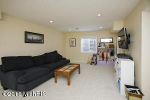 1205 Comstock Dr, Marshall, MI 49068 photo 19