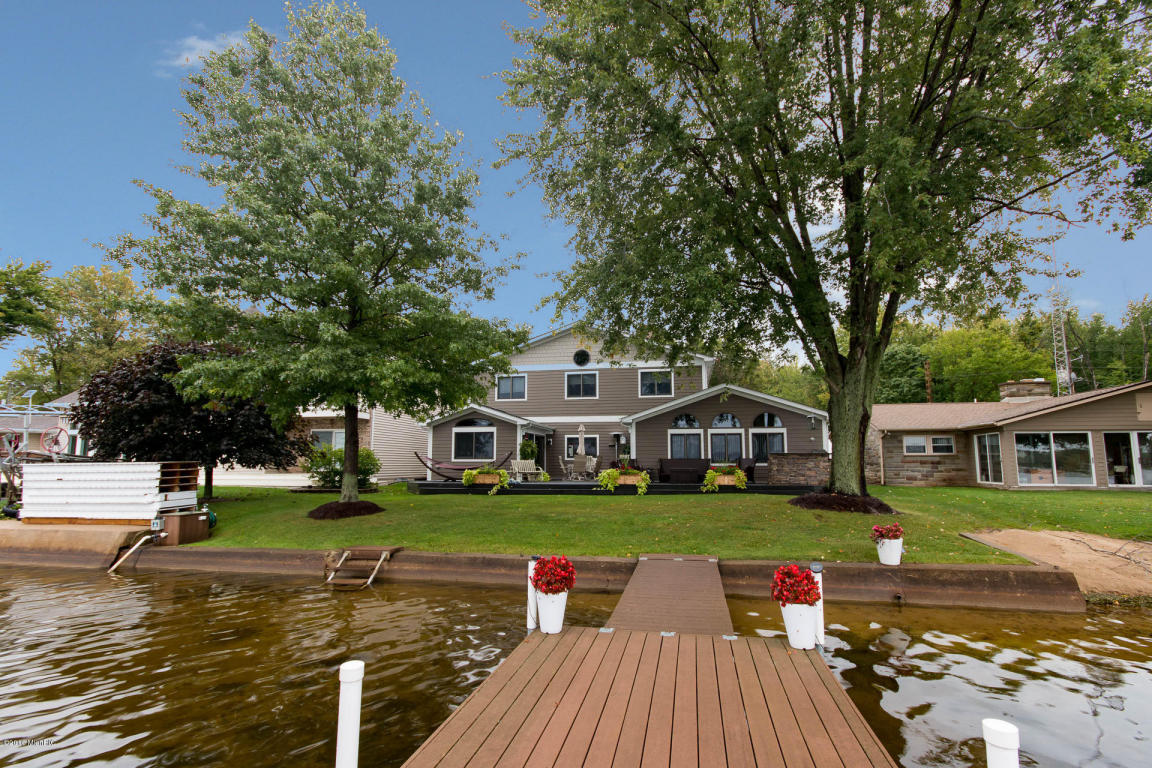 51240 Red Run, Marcellus, MI 49067 photo 2